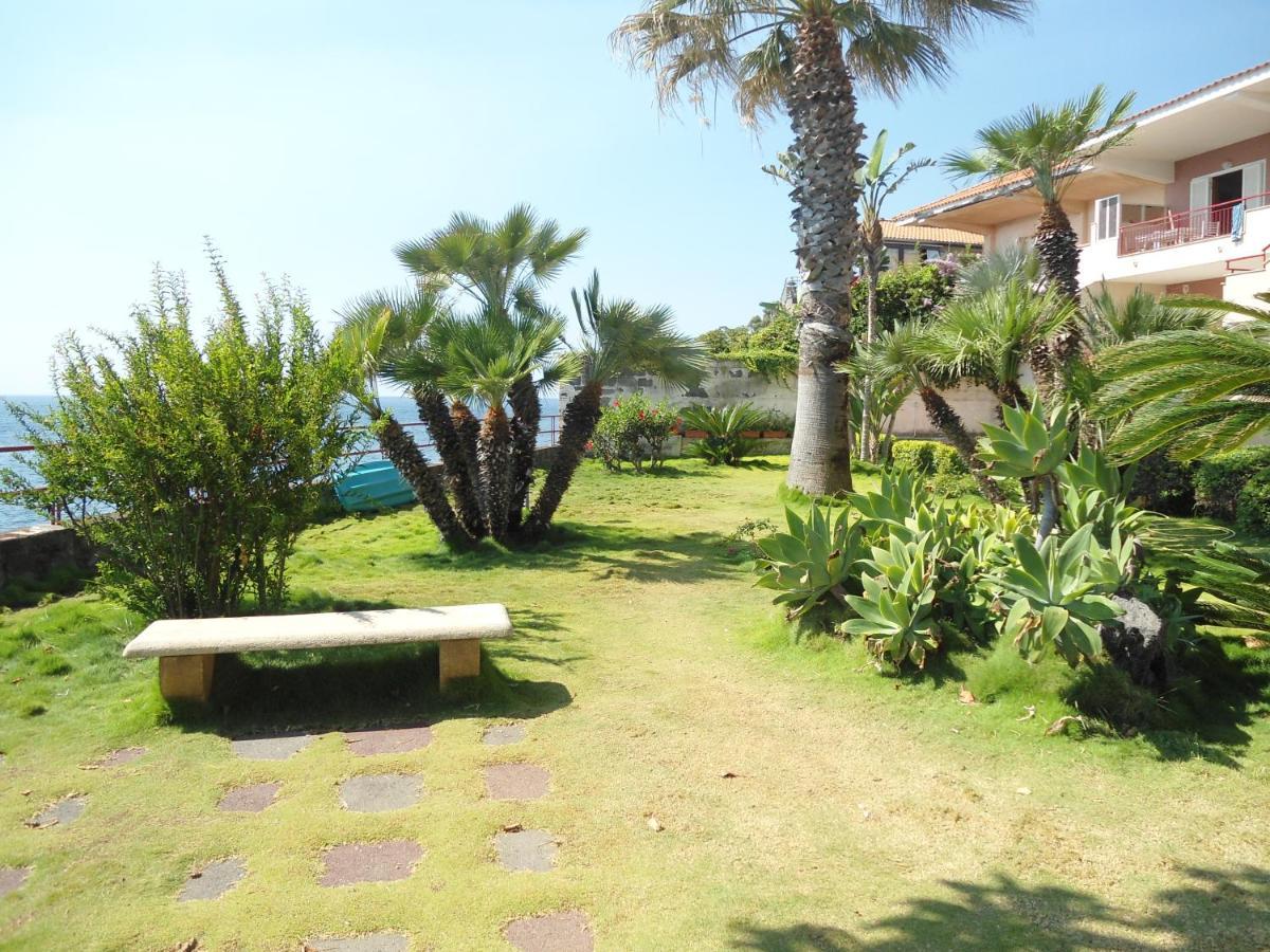 Aquamarine Home Riposto Kültér fotó